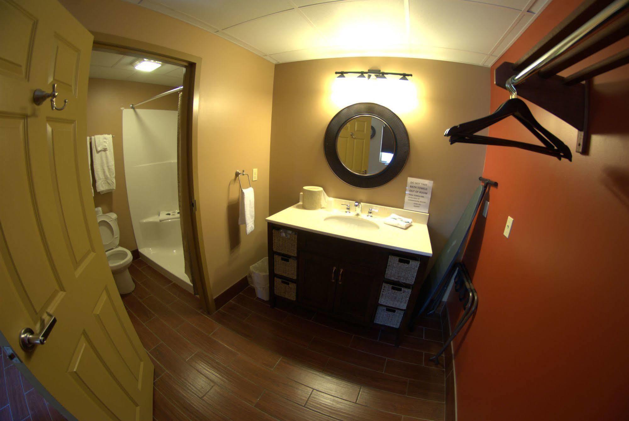Hotel Put-In-Bay Victory Station Extérieur photo