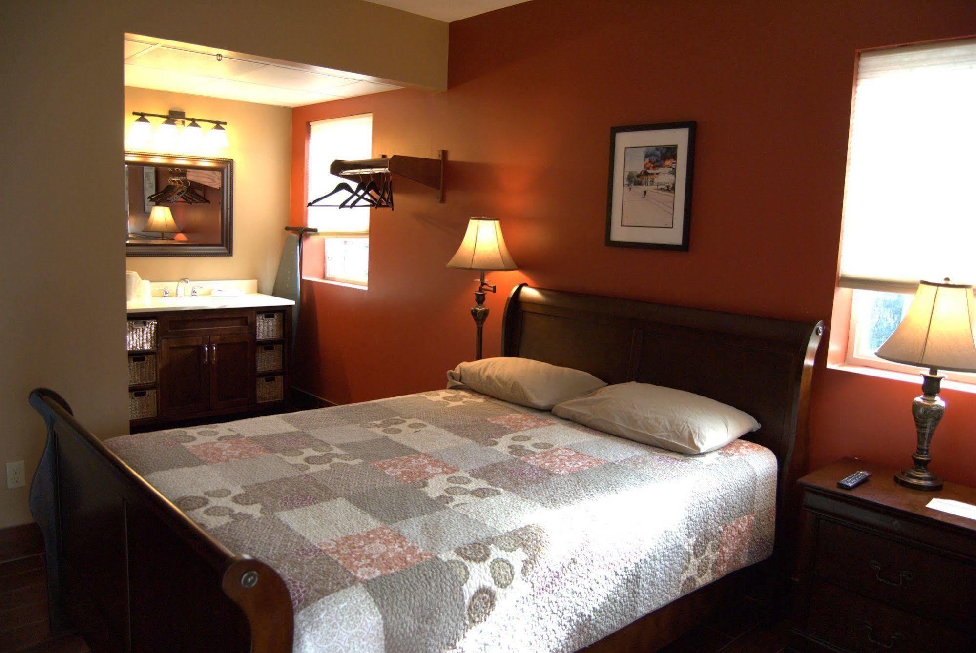 Hotel Put-In-Bay Victory Station Extérieur photo