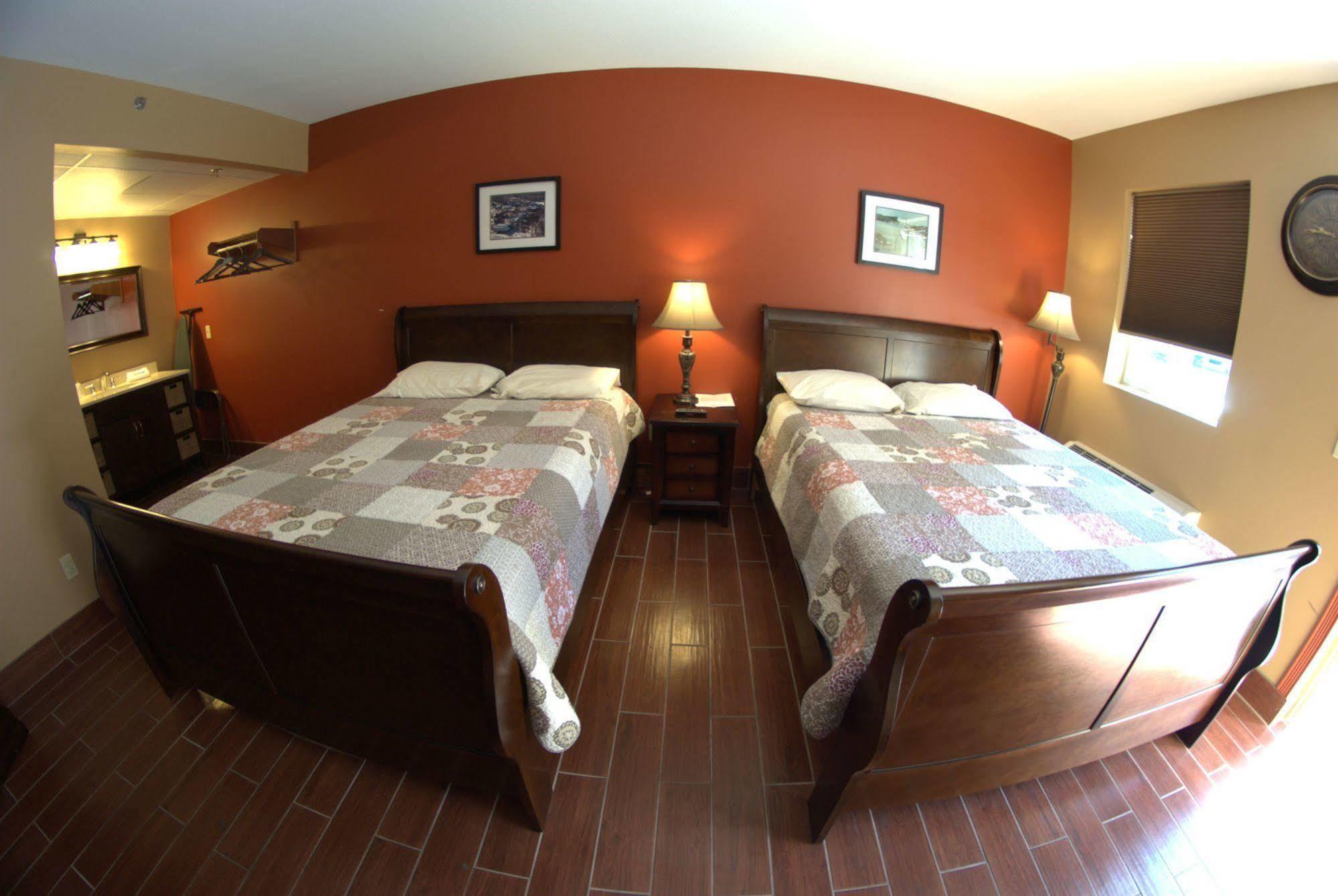Hotel Put-In-Bay Victory Station Extérieur photo